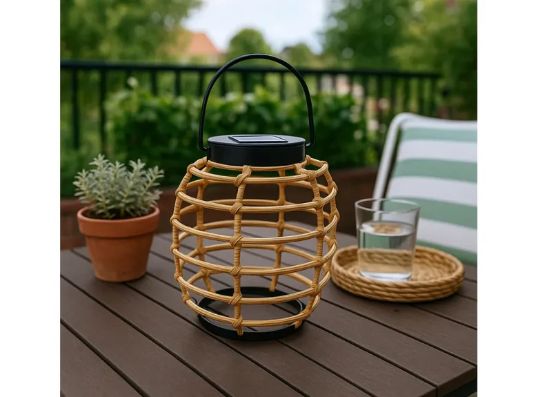 Arti Casa solar bamboe lantaarn