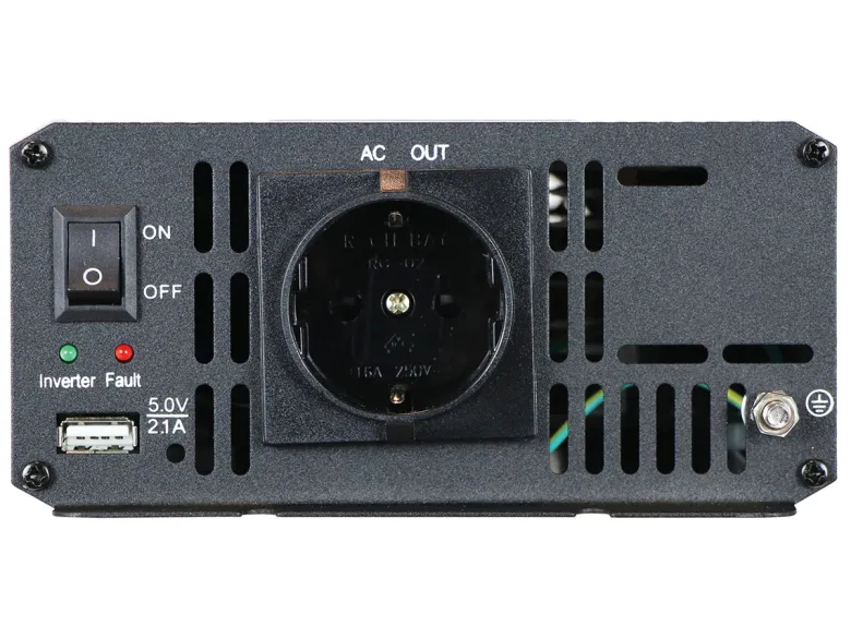 Carpoint 12V>230V omvormer met accubel - 1500 watt