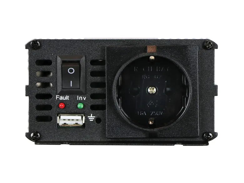 Carpoint 12V>230V omvormer - 600 watt