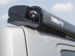 Fiamma F40Van Deep Black cassetteluifel