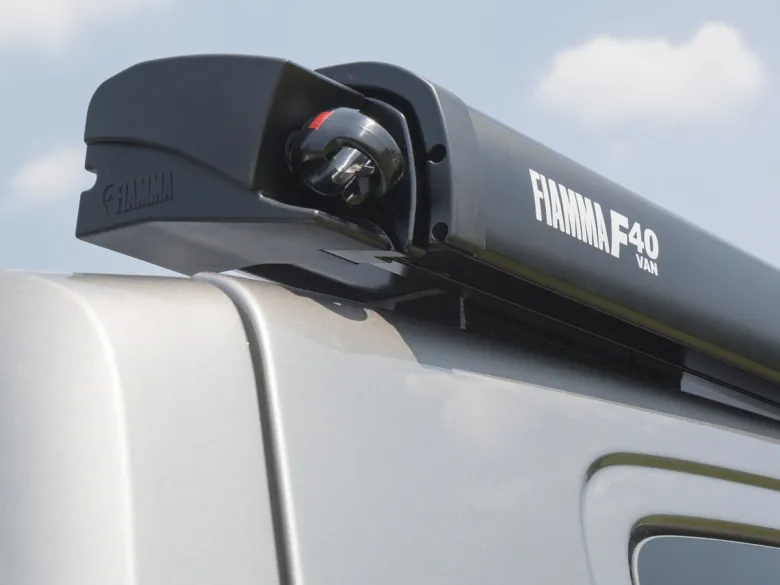 Fiamma F40Van Deep Black cassetteluifel