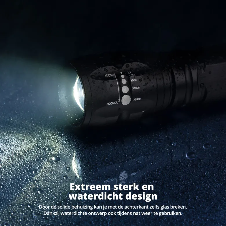 FlinQ set van 2 Militaire zaklampen met batterijen