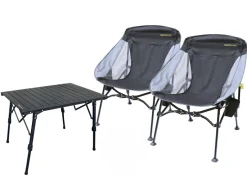 Horntools tafel met vouwstoelen