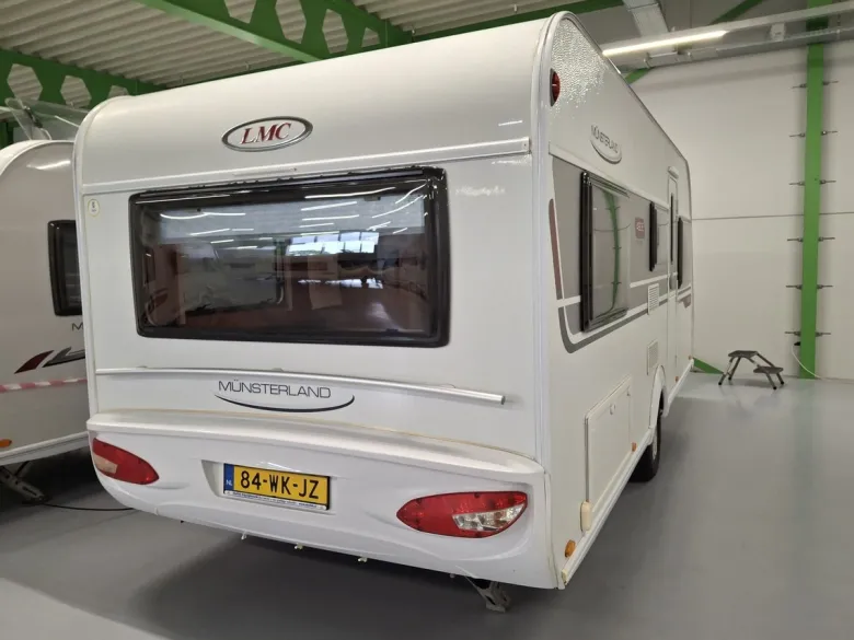 LMC Musica 490 E 2013 caravan