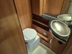 LMC Musica 490 E 2013 caravan