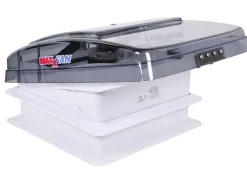Maxxfan Deluxe Compact 28 x 28 dakluik met ventilator - transparent