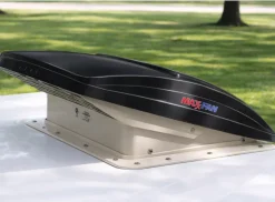 Maxxfan Deluxe 40 x 40 dakluik met ventilator - smoke