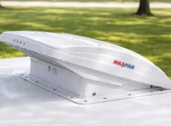 Maxxfan Deluxe 40 x 40 dakluik met ventilator - white