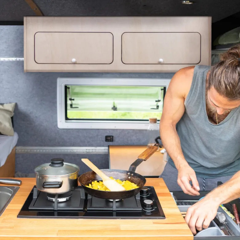 Monster Shop DIY 100x30 camperbus bovenkasten