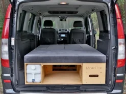 Moonbox bestelbus/bus 115cm Special kampeerbox met tafel