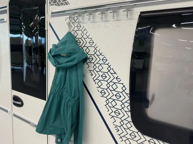 Obelink Ophanghaken luifel en caravanrail