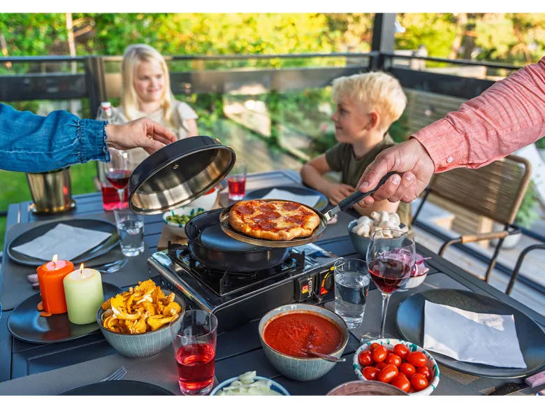 Omnia Stovetop pizzaoven