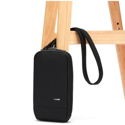 Pacsafe RFIDsafe Blocking Tech 1 liter schoudertas - Jet Black