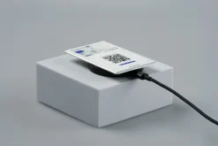 Rolling Square AirCard Pro Tracker met Google Find My - White