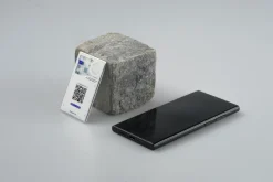 Rolling Square AirCard Pro Tracker met Google Find My - White