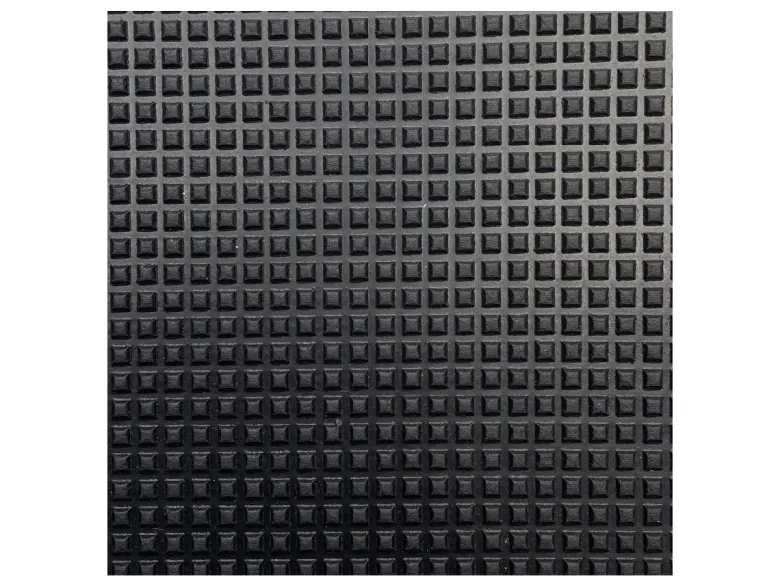 Rubberen mat met piramidepatroon - 200 x 150 cm