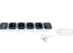 Schwaiger zwarte stekkerdoos met USB