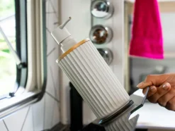 Silwy magnetische zeepdispenser met pad