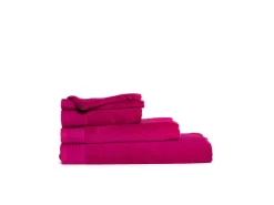 The One Towelling Classic Strandlaken - Magenta