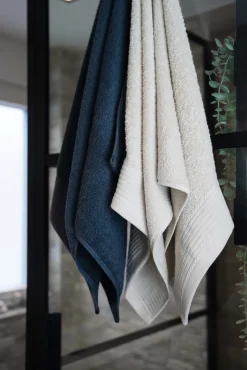 The One Towelling Classic Strandlaken - Navy Blue