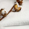 The One Towelling Deluxe Strandlaken - White
