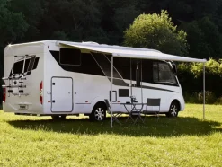 Thule Omnistor 5200 wit 300 Sapphire Blue cassetteluifel