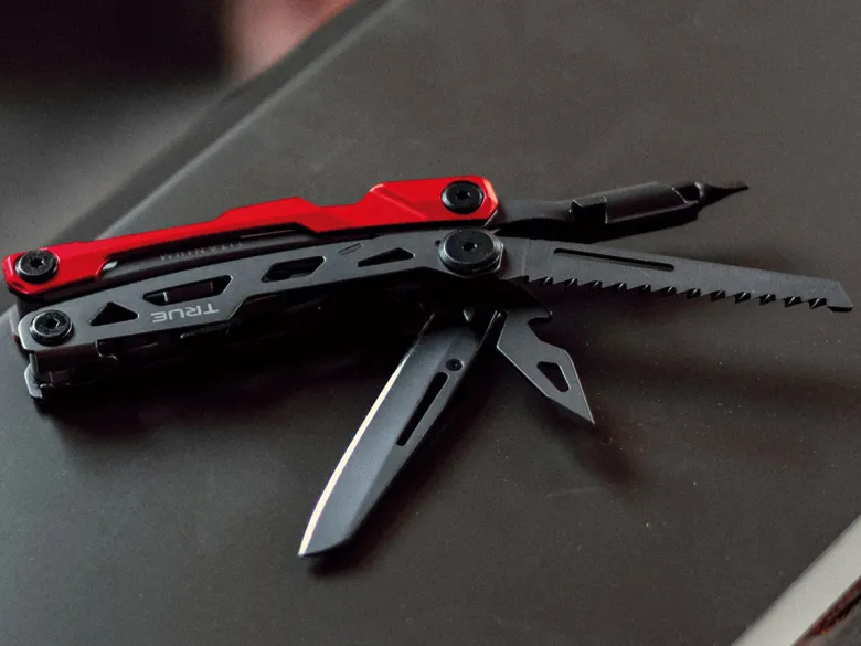 True Utility Titanium Locking multitool