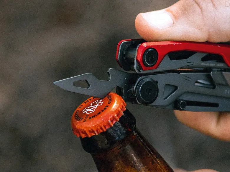 True Utility Titanium Locking multitool