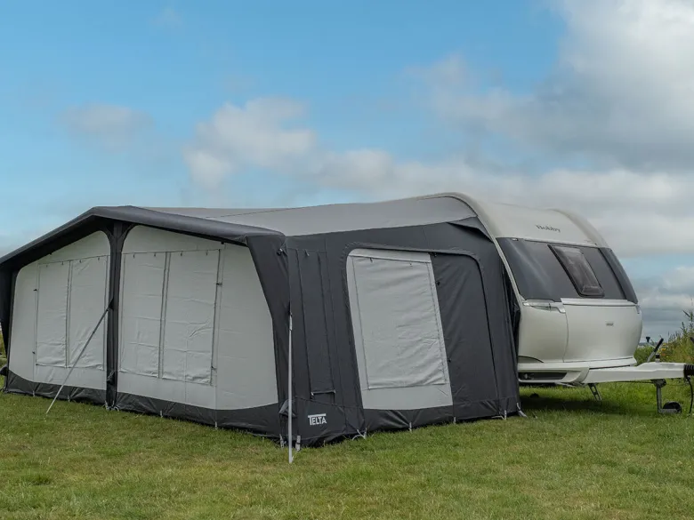 Tweedekans Telta Apex Maat 15 (1000 - 1025 cm) opblaasbare caravanvoortent