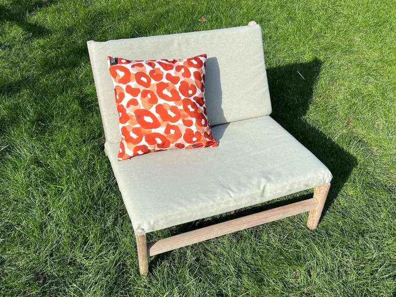 Warmpi verwarmd outdoor sierkussen - Macula